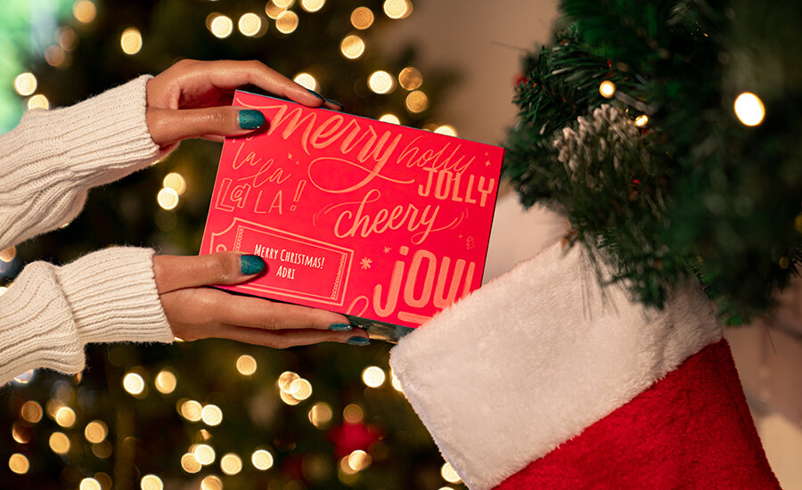 OPI Personalized Gifting for the Holidays