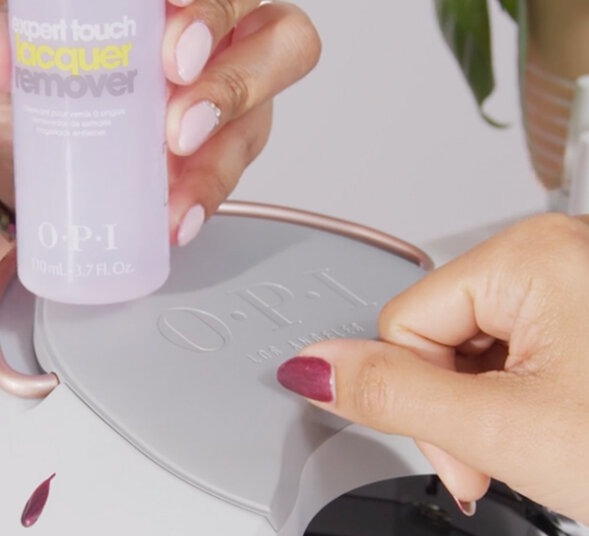OPI Pro Tips: How to Clean the OPI STAR LIGHT Gel Lamp